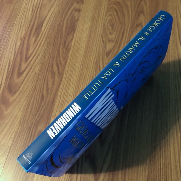 George R. R. Martin Graphic Novel hard cover - Picture 3 of 8